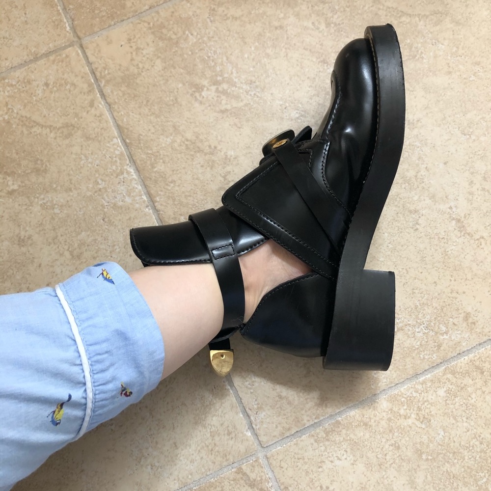 Balenciaga authentic cut out boots, size 7 - Picture 13 of 16